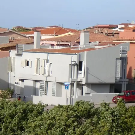 Anurra-isola3-marino Apartment